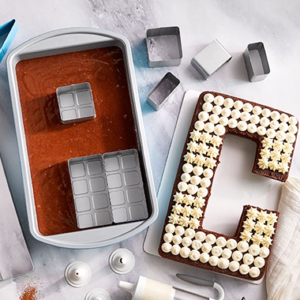 Pampered Chef 👩🏻‍🍳 Numbers and Letters Cake Pan 🎂 - Picture 4 of 4